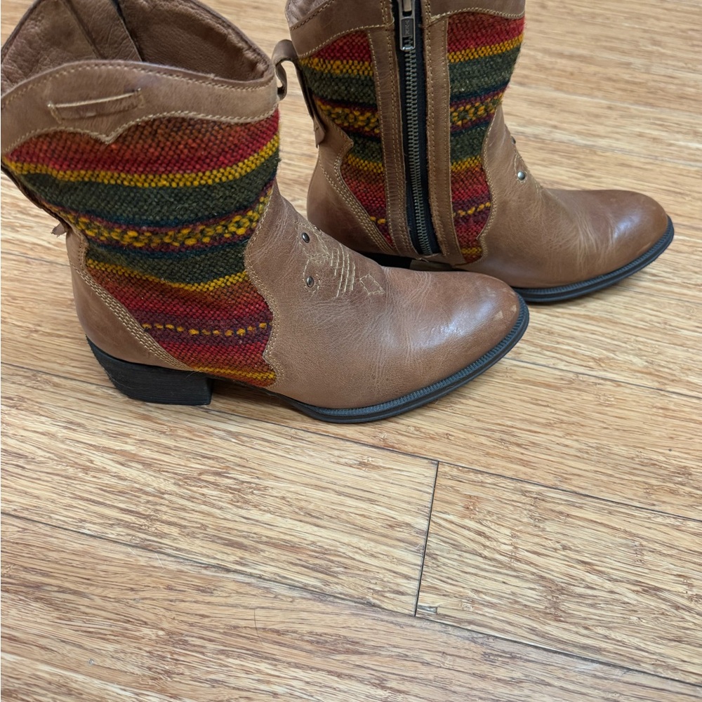 Born Tan Leather Boots - Picture 3 of 14
